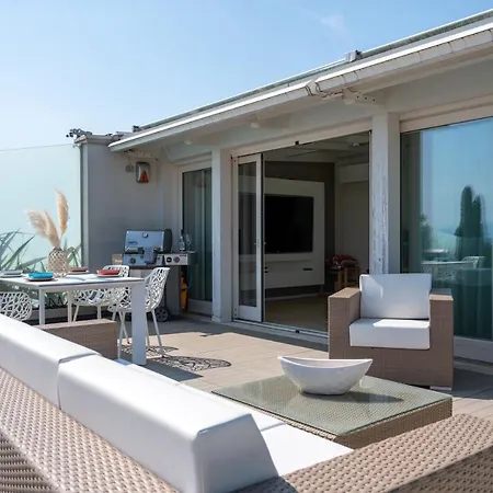 Апартаменты L'angelica Loft View - *